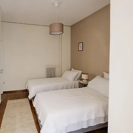 Апартаменты Cozy Spot In Center Патра