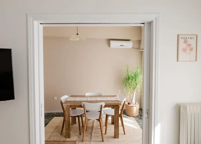 Cozy Spot In Center Апартаменты Патра
